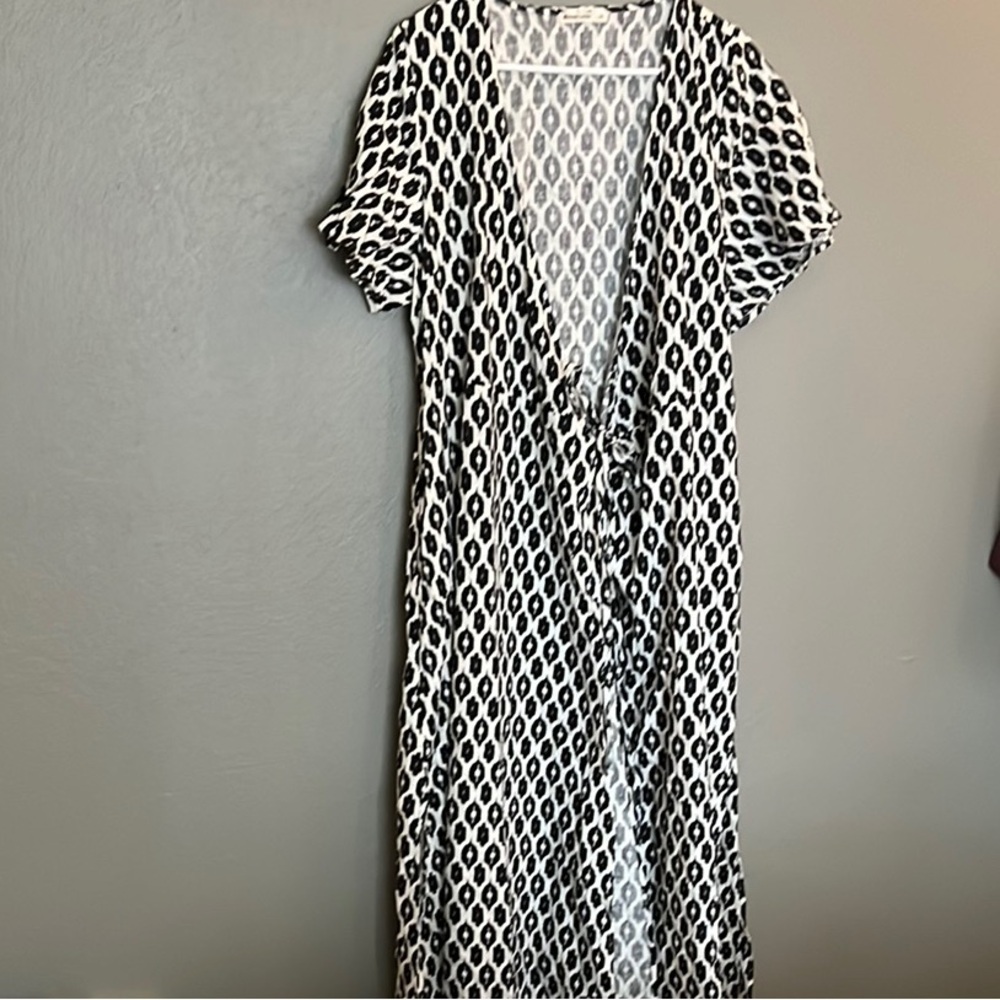 Marine Layer Black and White Maxi Sundress with Dolman Sleeves